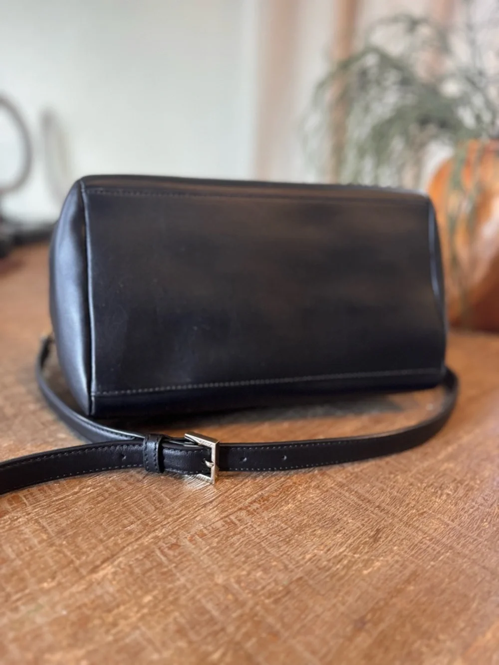 kate spade signature hardware carrying